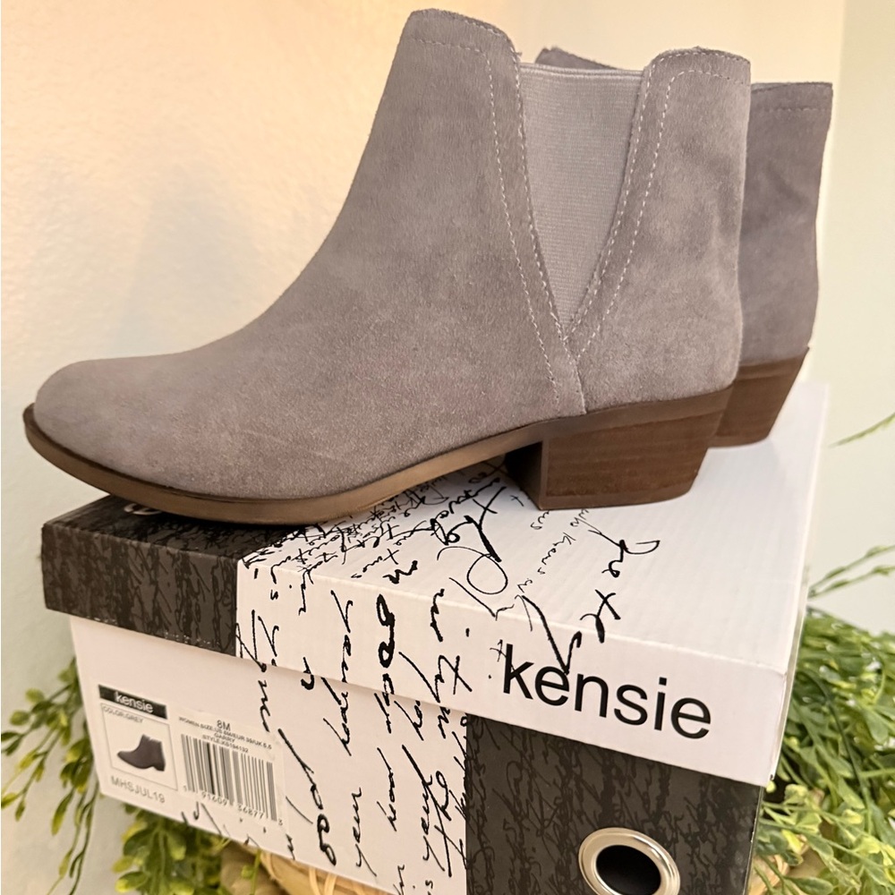 Kensie Women's Gray Ankle Boots